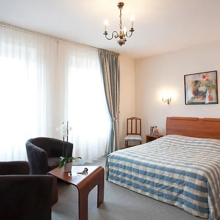 Logis Hotel-restaurant De La Poste