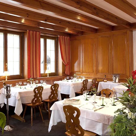 Logis Hotel-restaurant De La Poste Hotel 2*
