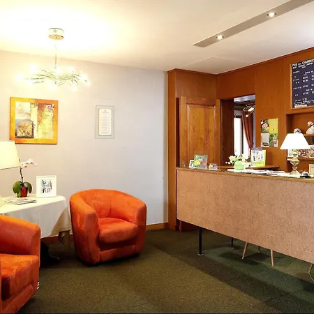 Logis Hotel-restaurant De La Poste Отель