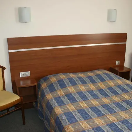 Logis Hotel-restaurant De La Poste Hotel Urmatt